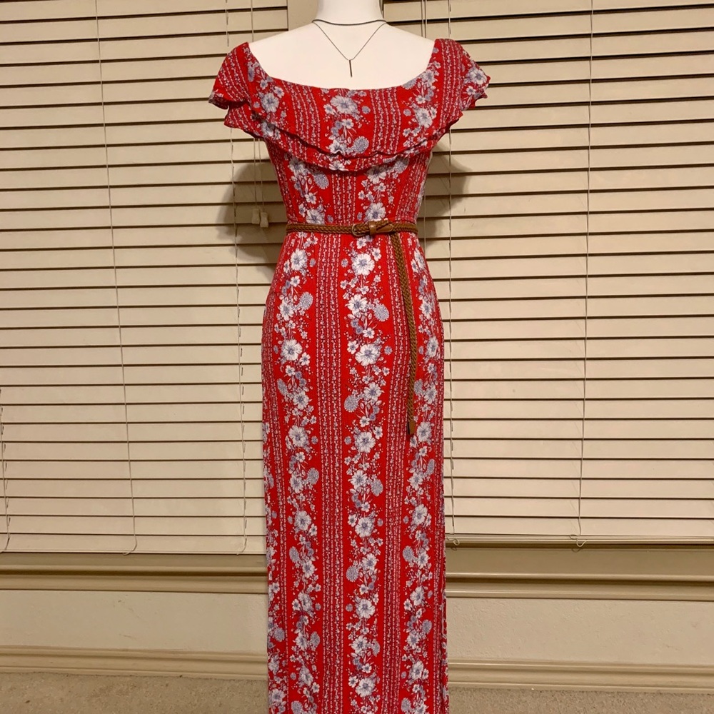 Forever 21 Maxi dress w/slit